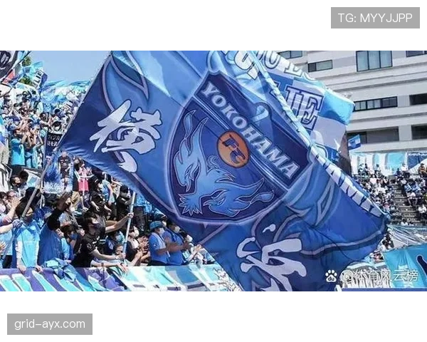 埃尔切球迷热情高涨，球队状态回暖开启崛起新篇章