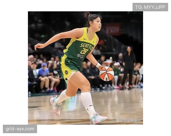 李月汝的家里到底有多豪？看她赛场外那一桌吃的，普通人直呼不敢信