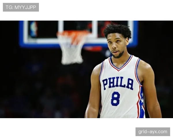 奥卡福篮下单打效率提升显著 改变球队内线攻防节奏